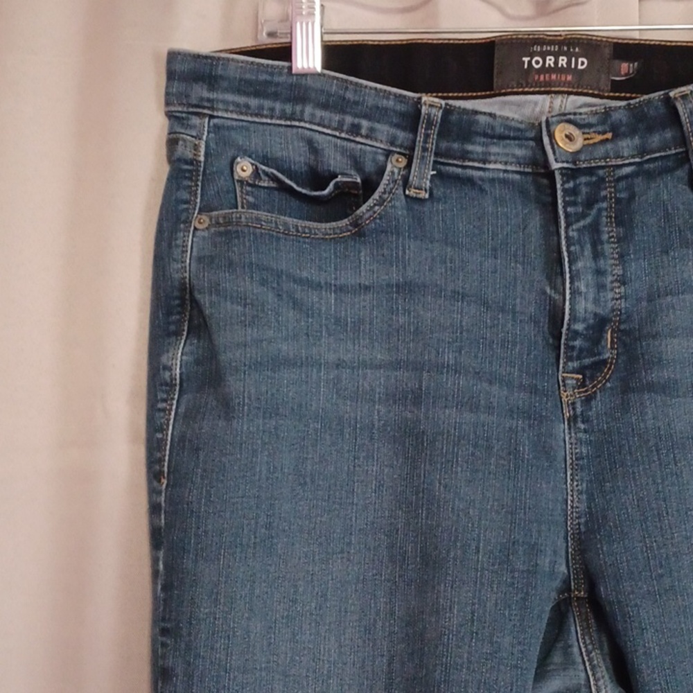 Torrid Premium Sky High Skinny Jeans Gap Proof Waist Plus Size 18R Stretch - Picture 3 of 15